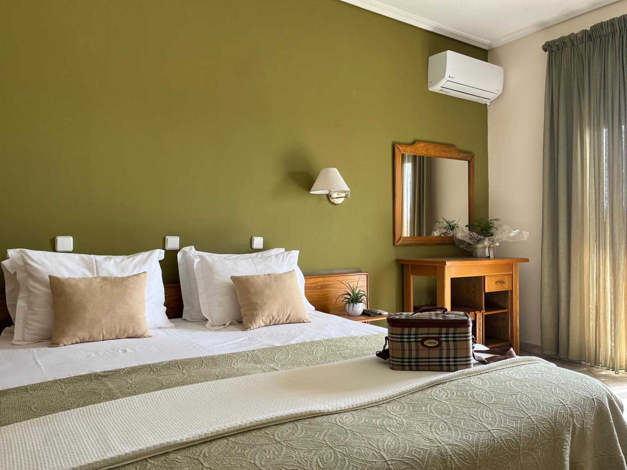 Hotel Cariatis Nea Kallikrateia المظهر الخارجي الصورة