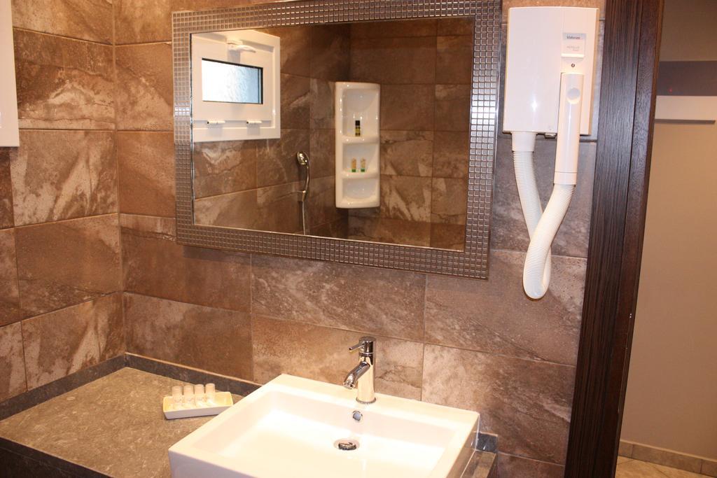 Hotel Cariatis Nea Kallikrateia المظهر الخارجي الصورة